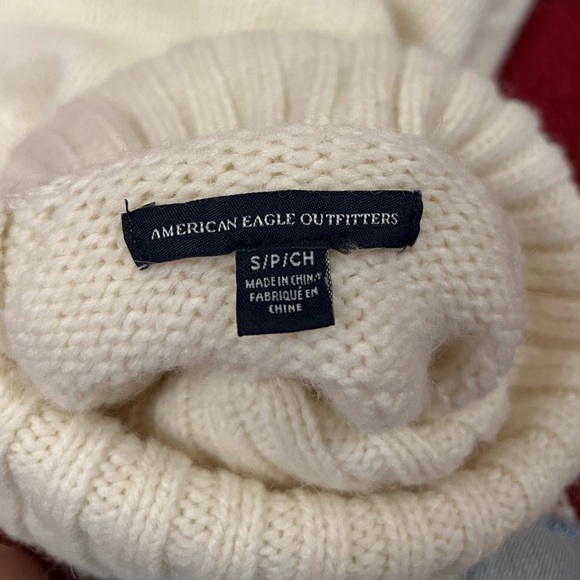 BUNDLE: 2 sweaters, a flannel, and a sweater - Picture 4 of 16